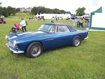 Aston Martin DB4 (1958–1963)