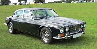 Jaguar-XJ12.jpg