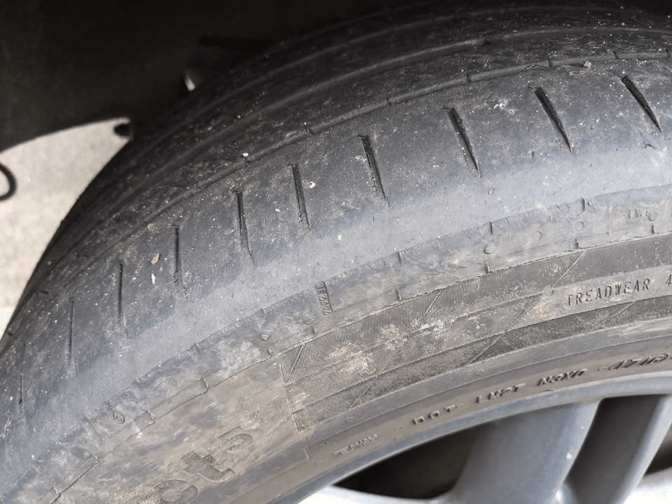 Worn Tyres asset - Web