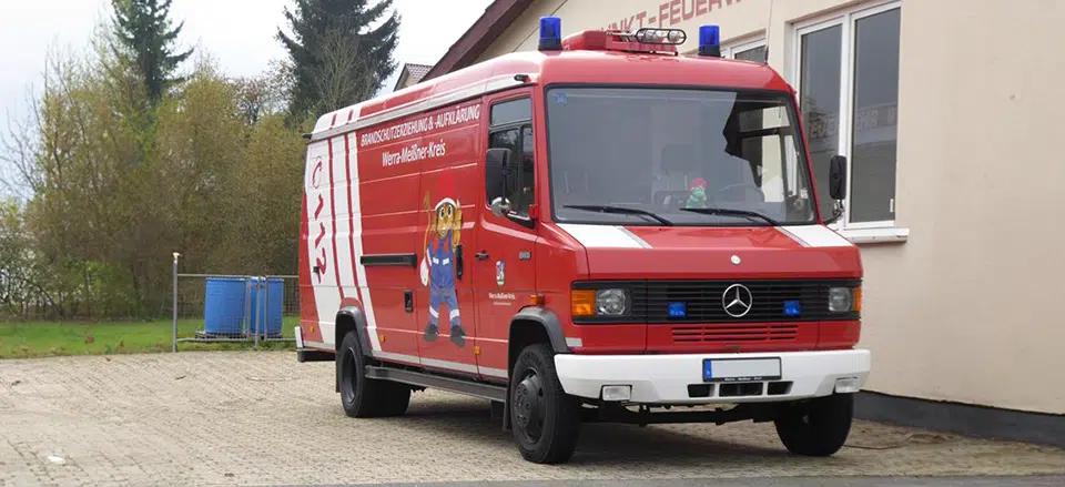 Mercedes T2 811 Polybush