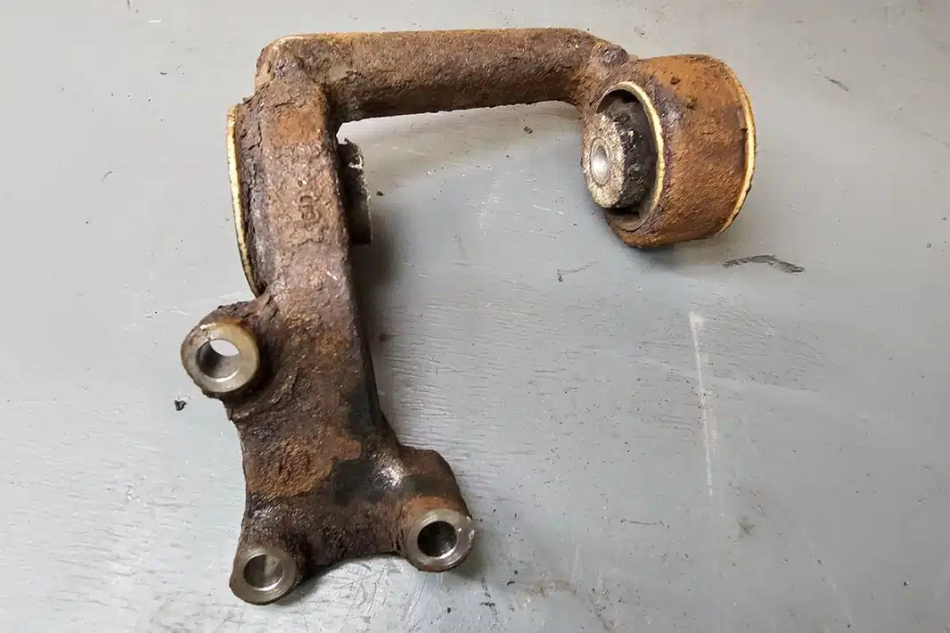 Rear Differential Haldex Mounting Cradle - Replace with polybush 44GD